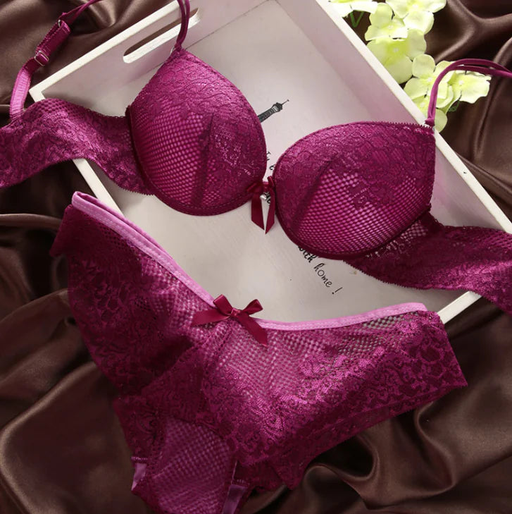 Lace Vintage Bra Set - Sexy Solid Color Design